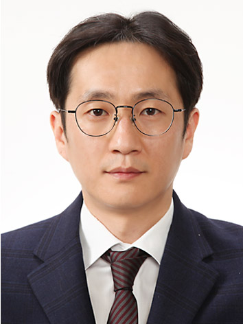 법학과 박신욱 교수